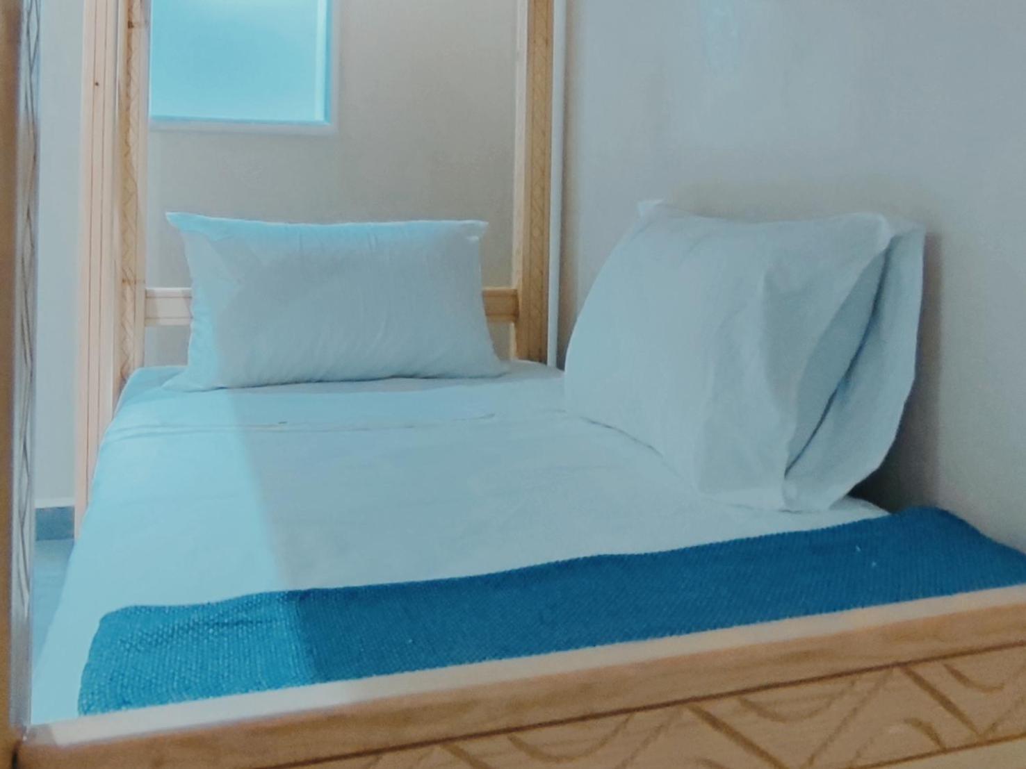 Auberge de jeunesse Tayyurt Surf Camp Tamraght Aourir à Imi Mikki Chambre photo